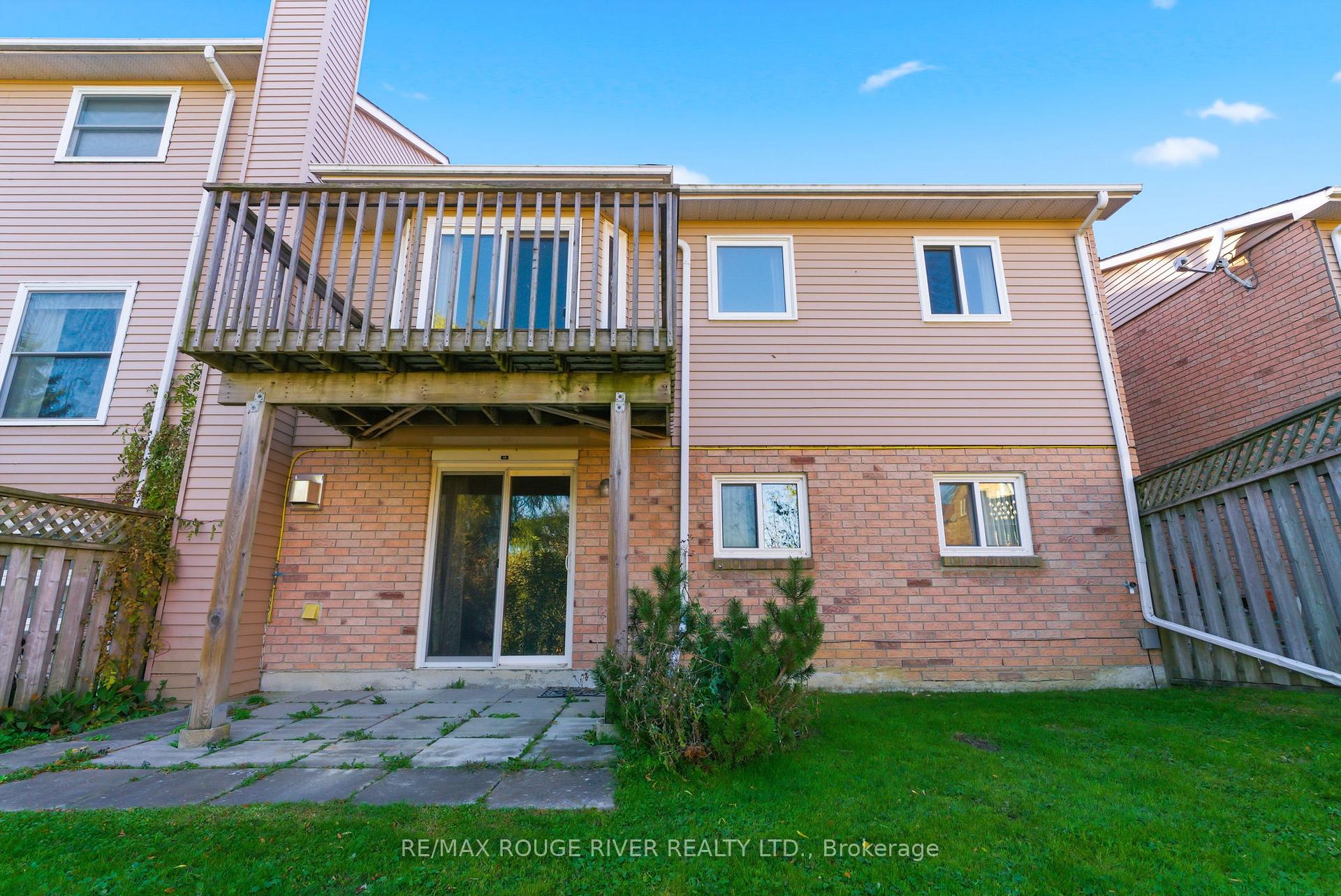 Photo 30 of 28 Adams Court, Uxbridge — HOMEH