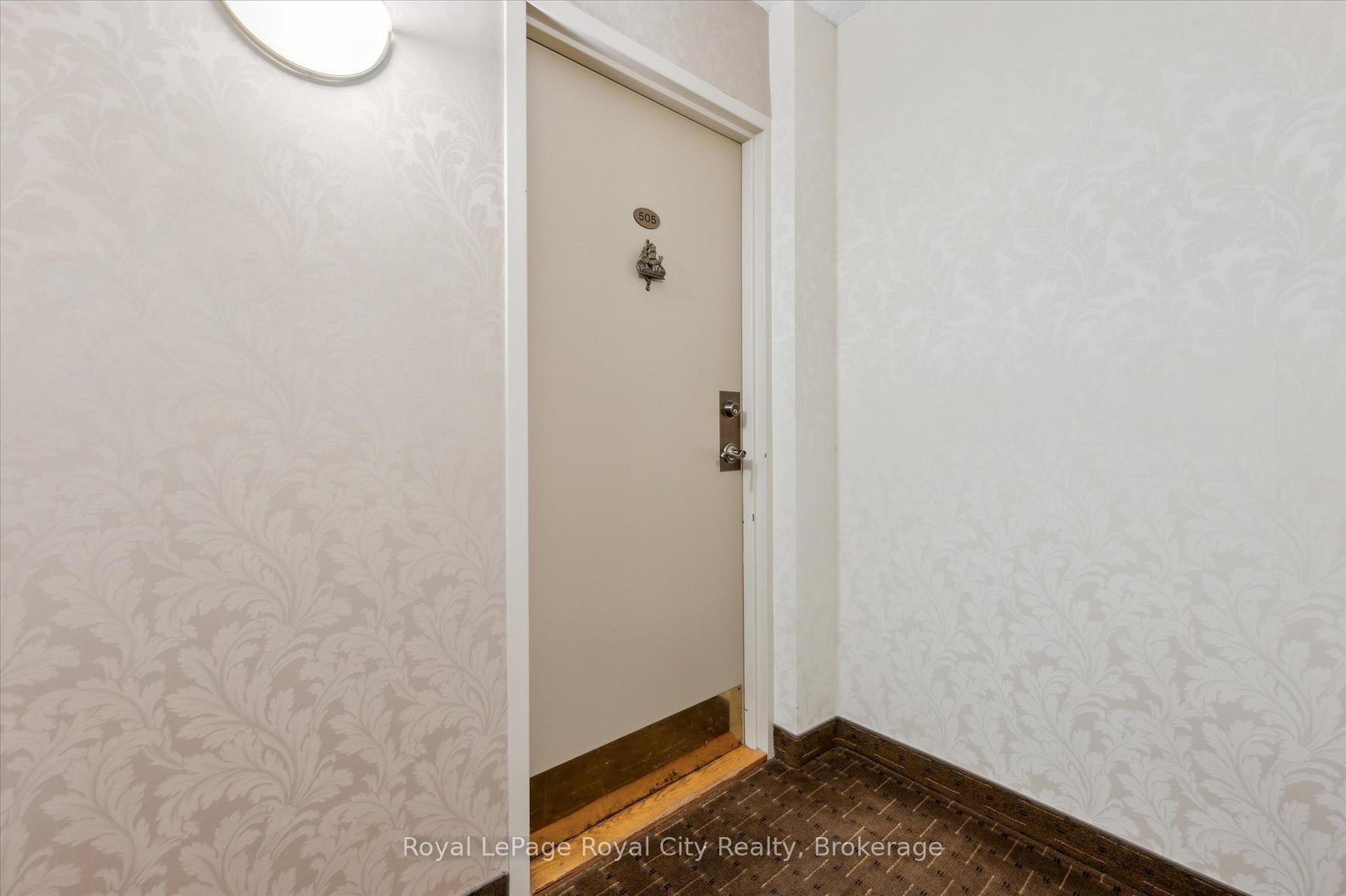 Photo 17 of Unit 505, 19 Woodlawn Road E, Guelph, Riverside Park — HOMEH