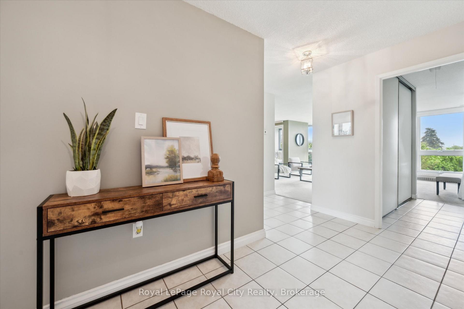 Photo 19 of Unit 505, 19 Woodlawn Road E, Guelph, Riverside Park — HOMEH