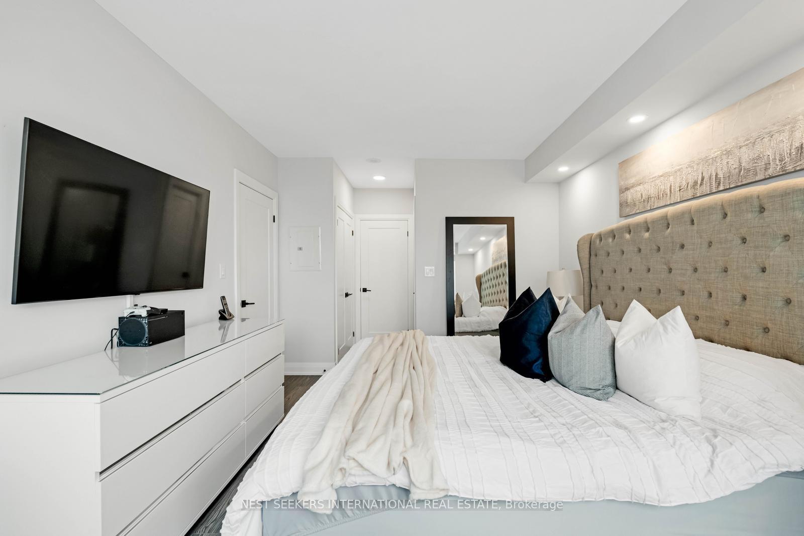 Photo 21 of Unit 701, 100 Promenade Circle, Vaughan, Brownridge — HOMEH