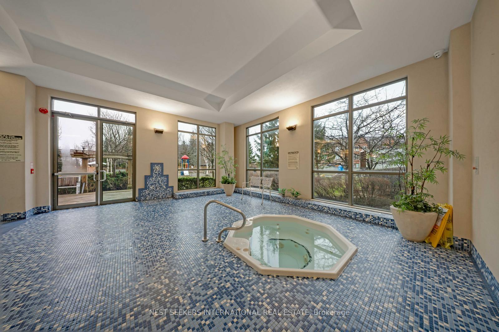 Photo 30 of Unit 701, 100 Promenade Circle, Vaughan, Brownridge — HOMEH