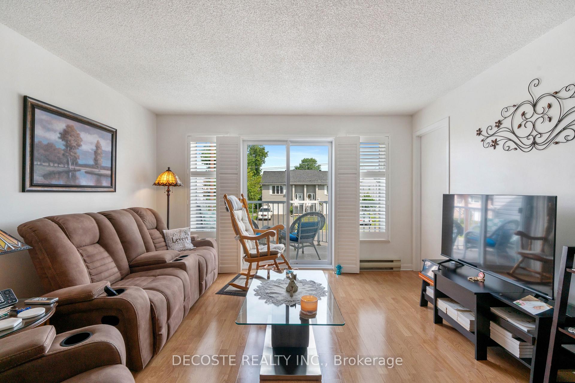 Photo 9 of Unit 12, 46 Tonia Street, North Glengarry, Alexandria — HOMEH