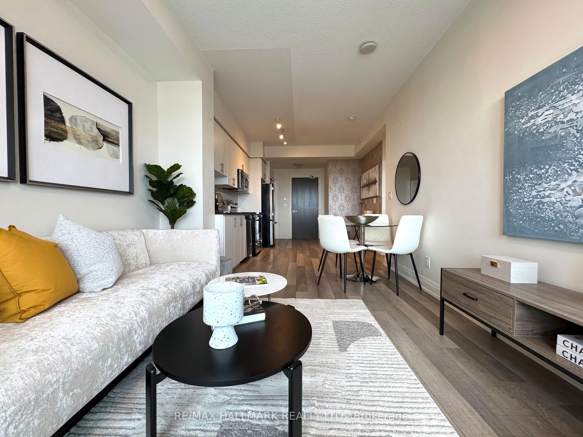 Photo 2 of Unit 2135, 7161 Yonge Street, Markham, Grandview — HOMEH