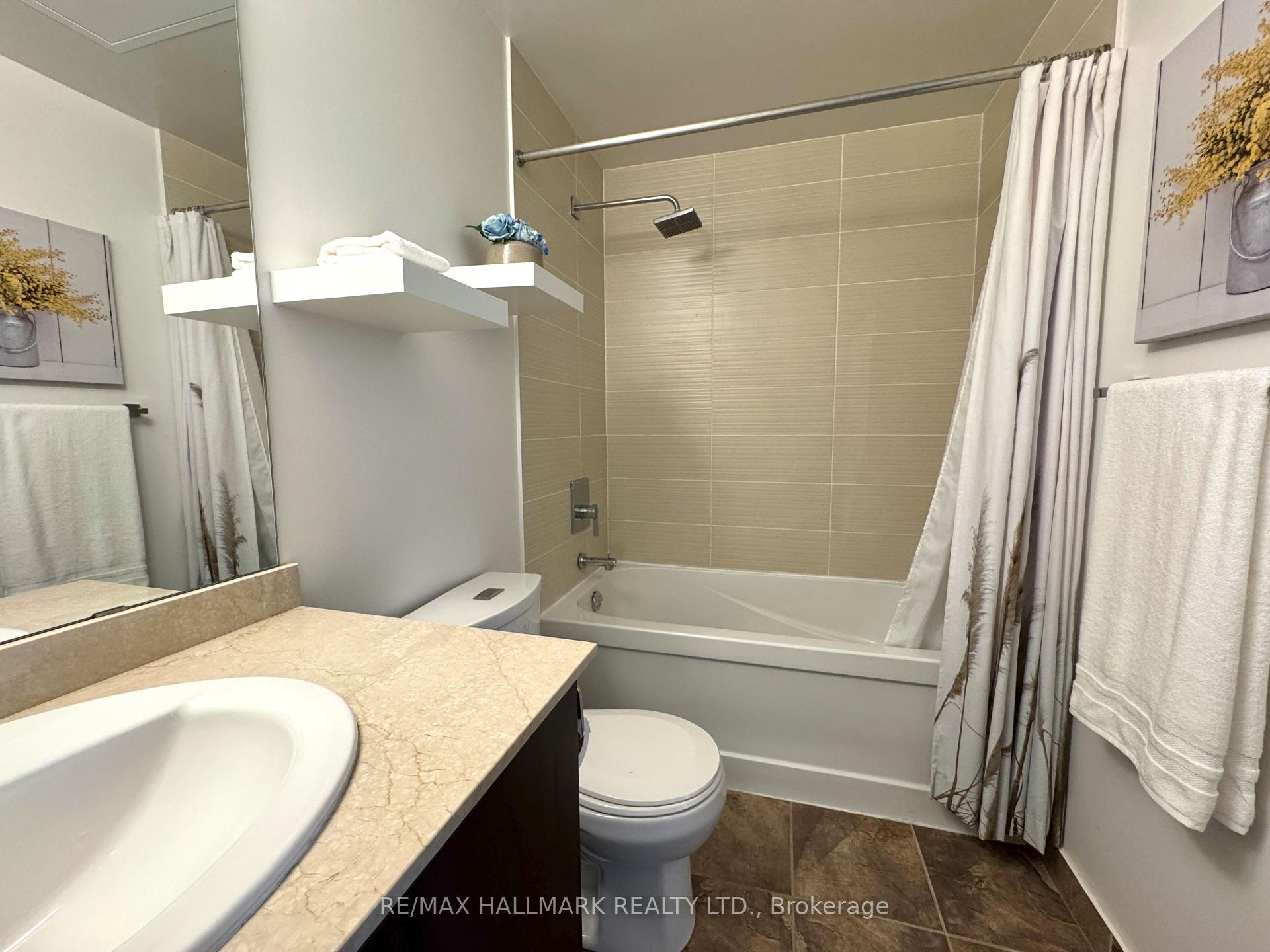 Photo 15 of Unit 2135, 7161 Yonge Street, Markham, Grandview — HOMEH