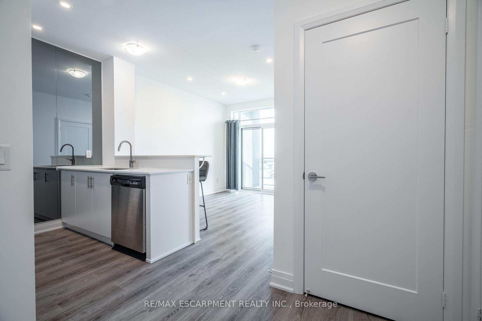Photo 3 of Unit 801, 16 Concord Place, Grimsby, Grimsby Beach — HOMEH