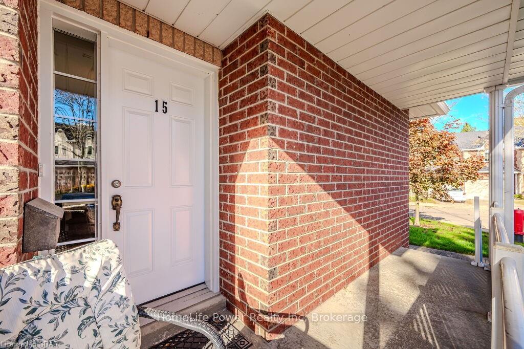 Photo 5 of Unit 15, 60 Ptarmigan Drive, Guelph, Kortright Hills — HOMEH