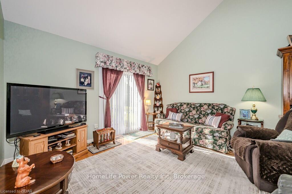 Photo 11 of Unit 15, 60 Ptarmigan Drive, Guelph, Kortright Hills — HOMEH