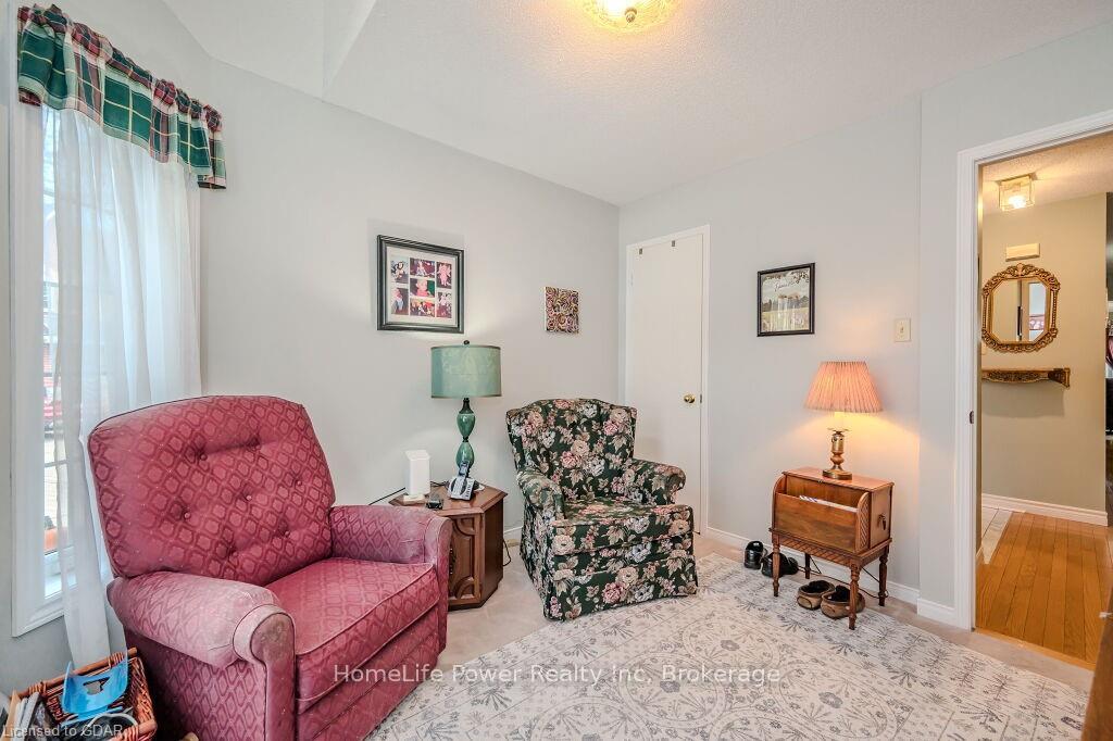 Photo 14 of Unit 15, 60 Ptarmigan Drive, Guelph, Kortright Hills — HOMEH