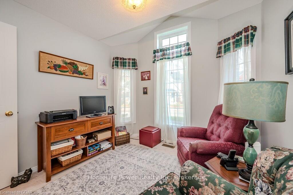 Photo 15 of Unit 15, 60 Ptarmigan Drive, Guelph, Kortright Hills — HOMEH