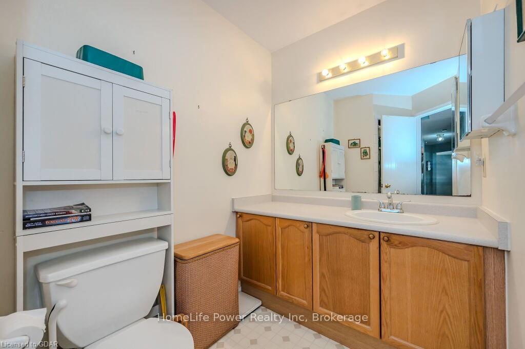 Photo 16 of Unit 15, 60 Ptarmigan Drive, Guelph, Kortright Hills — HOMEH