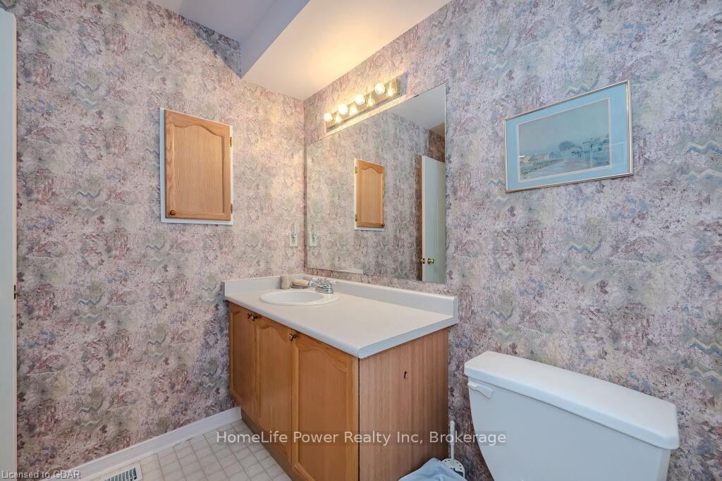 Photo 19 of Unit 15, 60 Ptarmigan Drive, Guelph, Kortright Hills — HOMEH