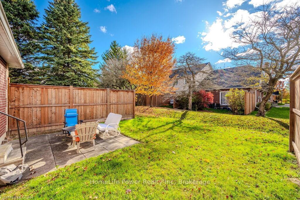 Photo 35 of Unit 15, 60 Ptarmigan Drive, Guelph, Kortright Hills — HOMEH