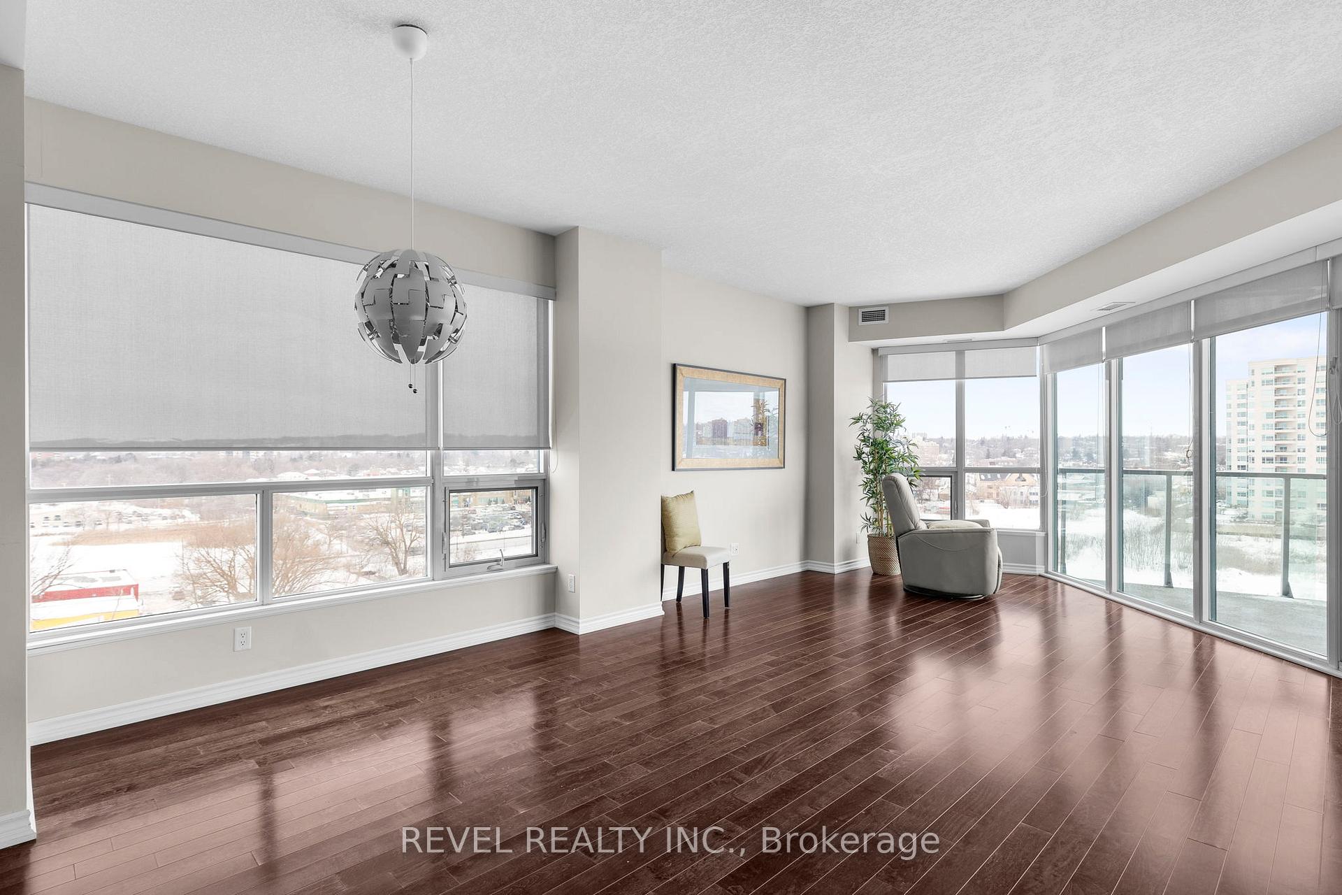 Photo 11 of Unit 811, 33 Ellen Street, Barrie, City Centre — HOMEH