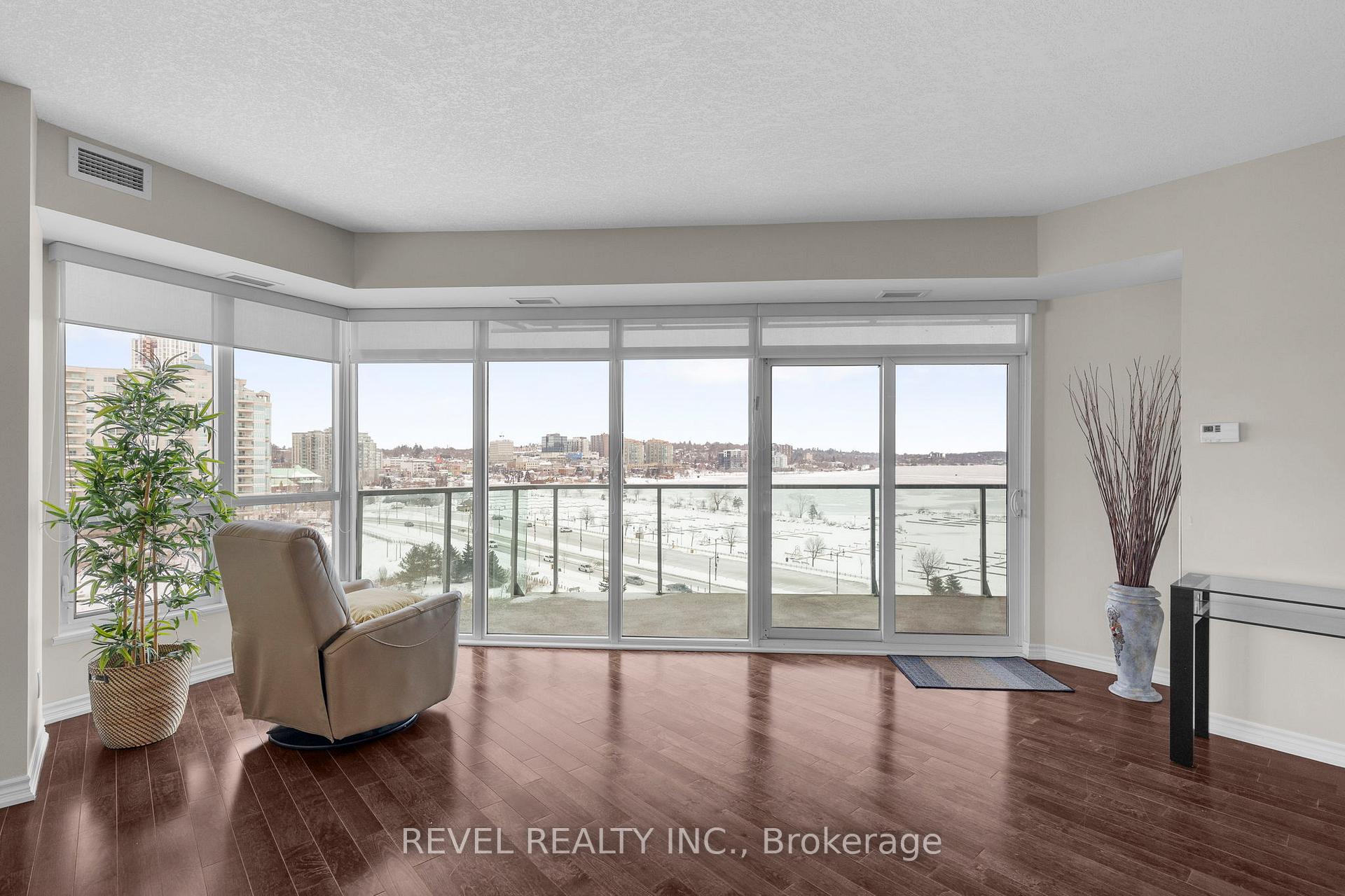 Photo 13 of Unit 811, 33 Ellen Street, Barrie, City Centre — HOMEH