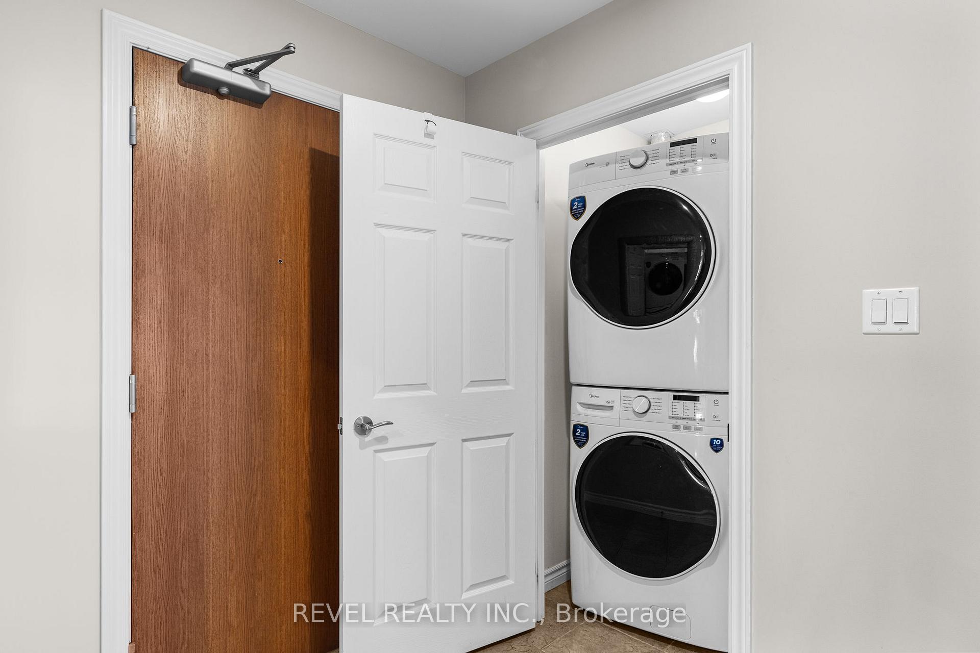 Photo 24 of Unit 811, 33 Ellen Street, Barrie, City Centre — HOMEH