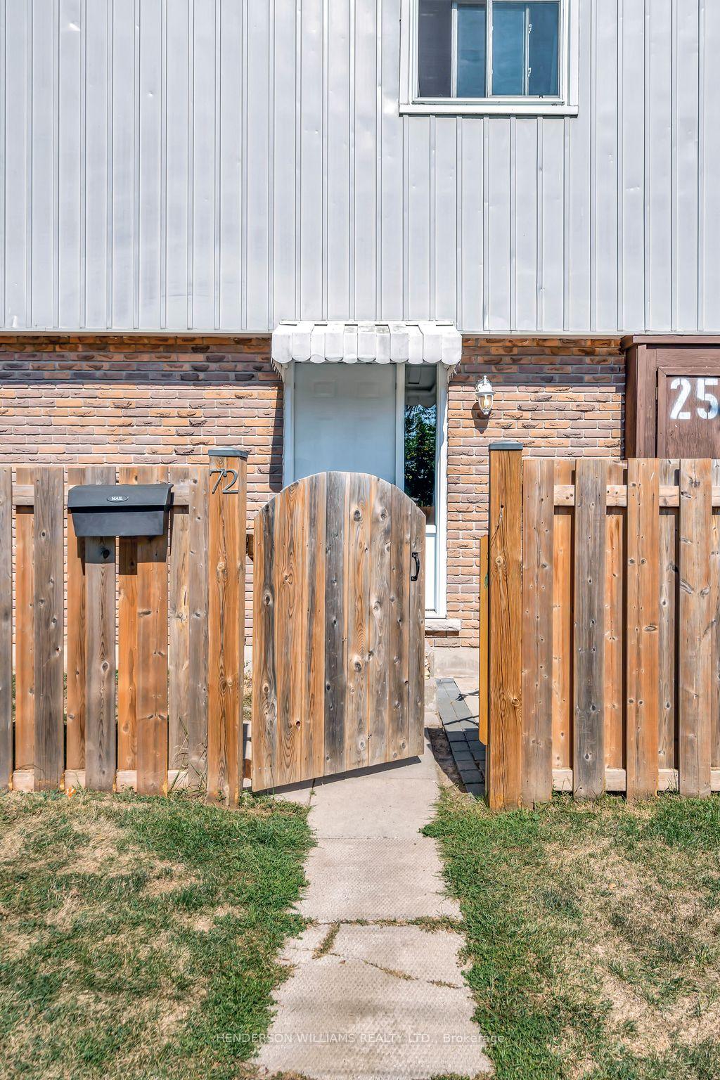 Photo 2 of Unit 72, 25 Tracey Park Drive, Belleville, Belleville Ward — HOMEH