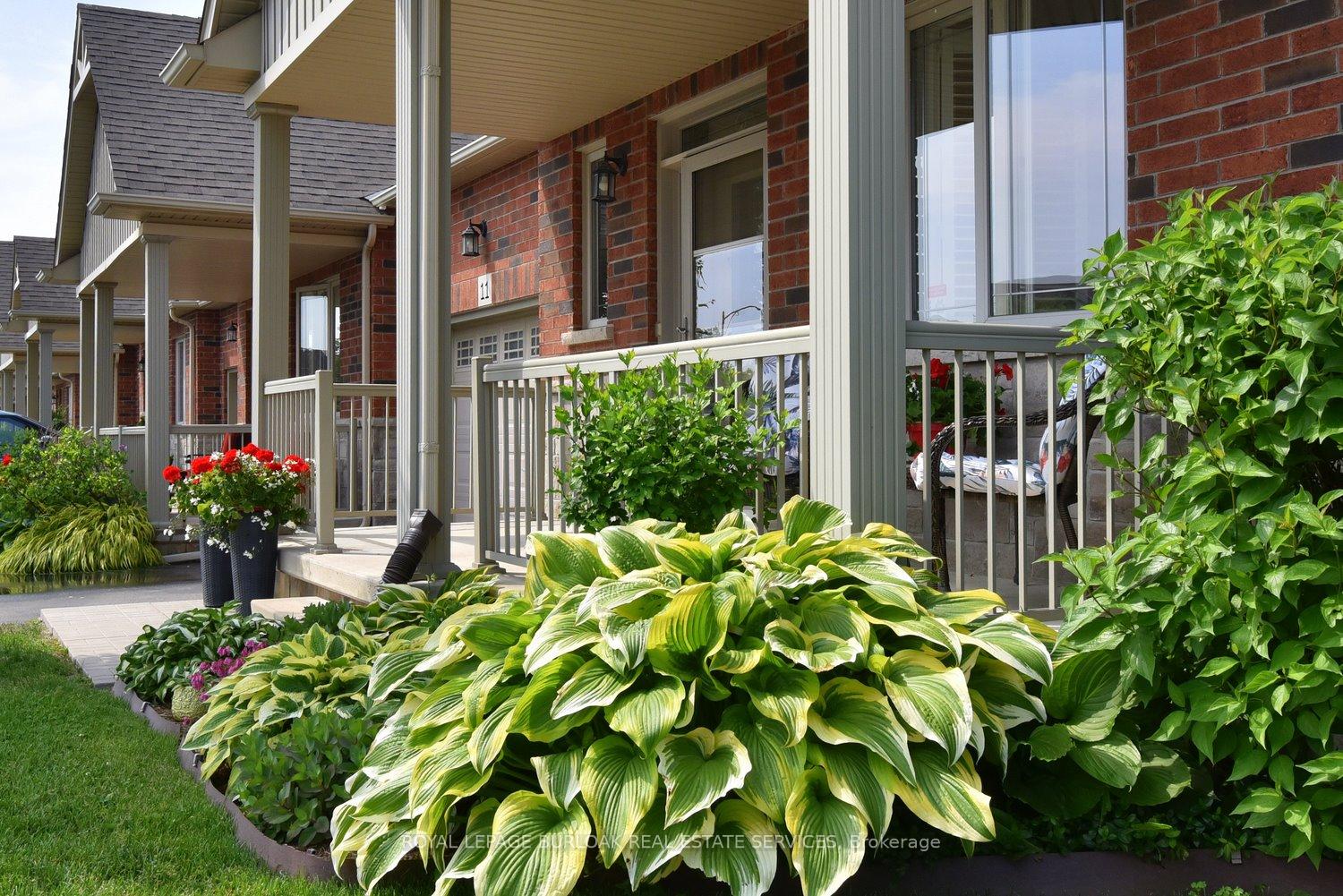 Photo 4 of 11 Ecker Lane, Hamilton, Binbrook — HOMEH