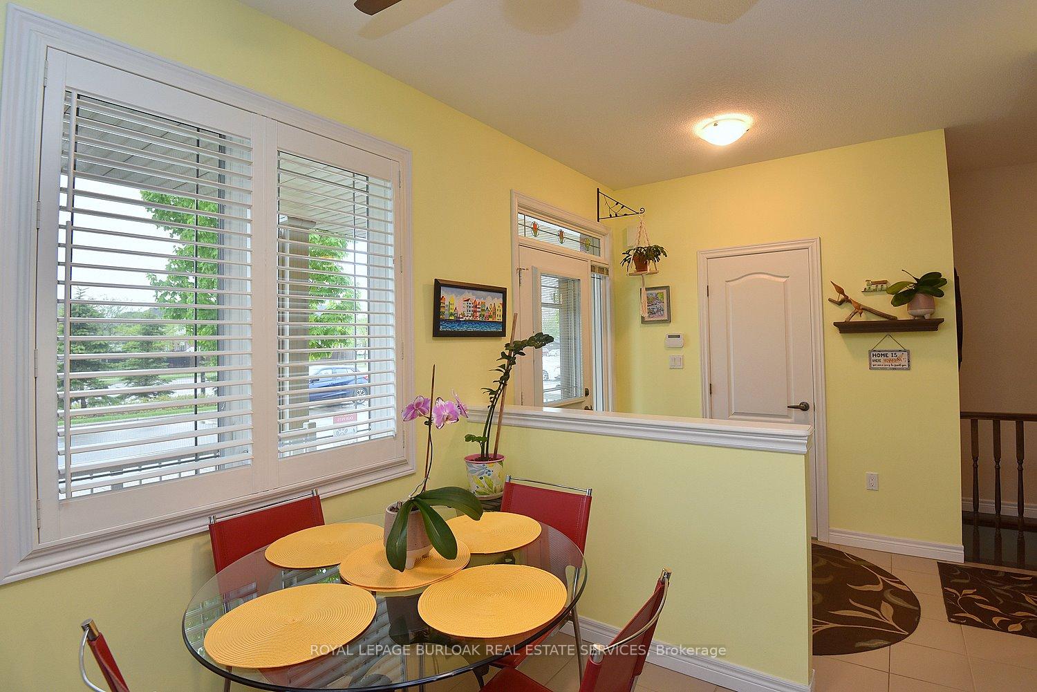 Photo 17 of 11 Ecker Lane, Hamilton, Binbrook — HOMEH