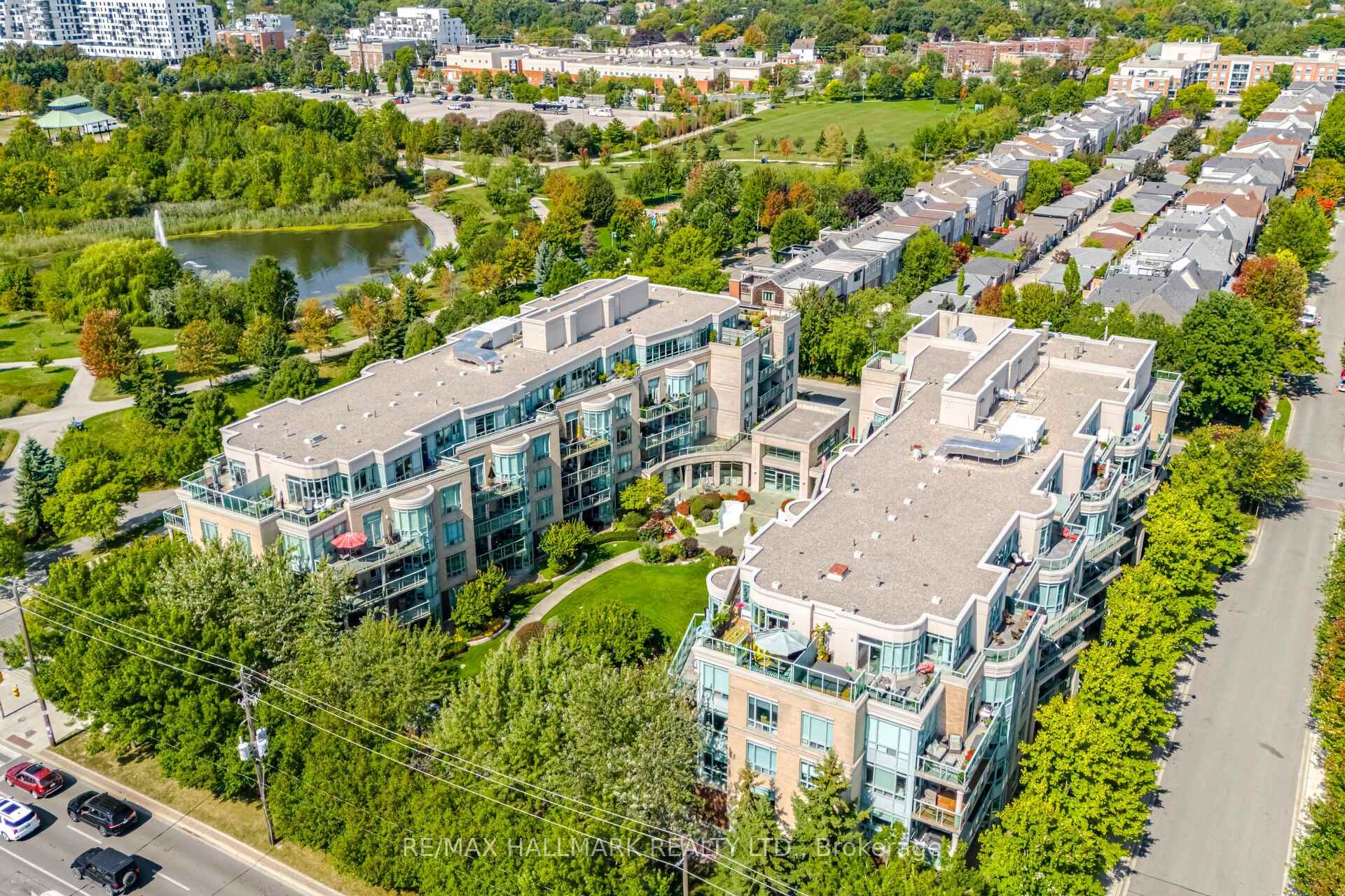 Photo 114 of Unit PH5, 9 Boardwalk Drive, Toronto, The Beaches — HOMEH