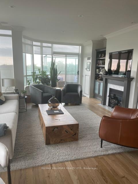 Photo 11 of Unit PH5, 9 Boardwalk Drive, Toronto, The Beaches — HOMEH