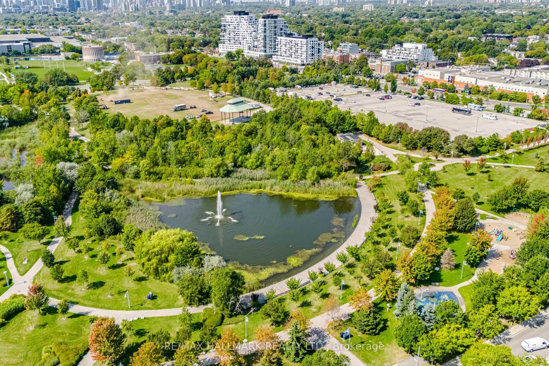 Photo 78 of Unit PH5, 9 Boardwalk Drive, Toronto, The Beaches — HOMEH