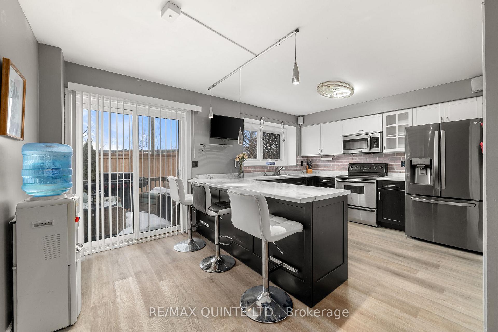 Photo 8 of Unit 27, 9 Progress Avenue, Belleville, Belleville Ward — HOMEH