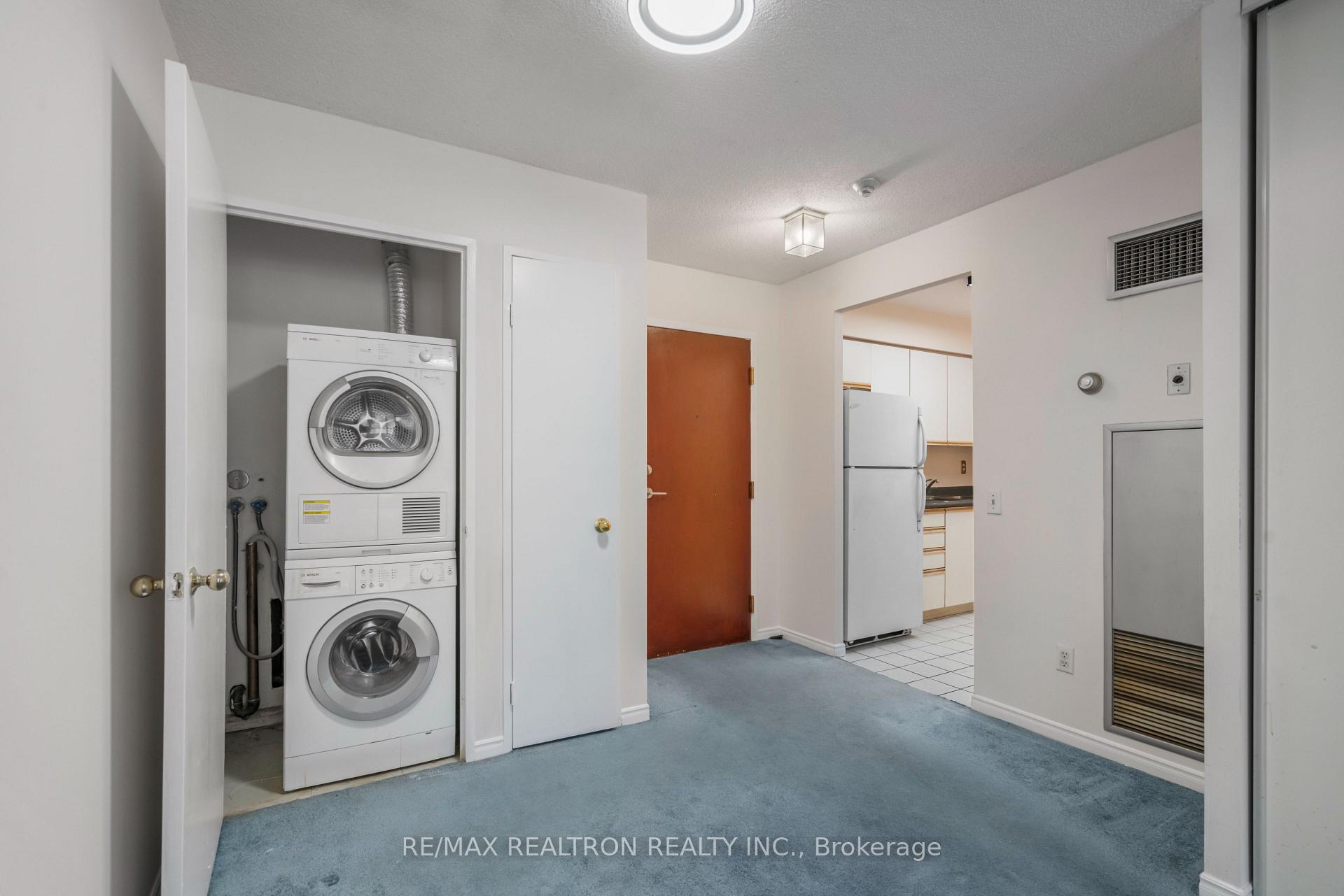 Photo 4 of Unit 109, 91 Townsgate Drive, Vaughan, Crestwood-Springfarm-Yorkhill — HOMEH