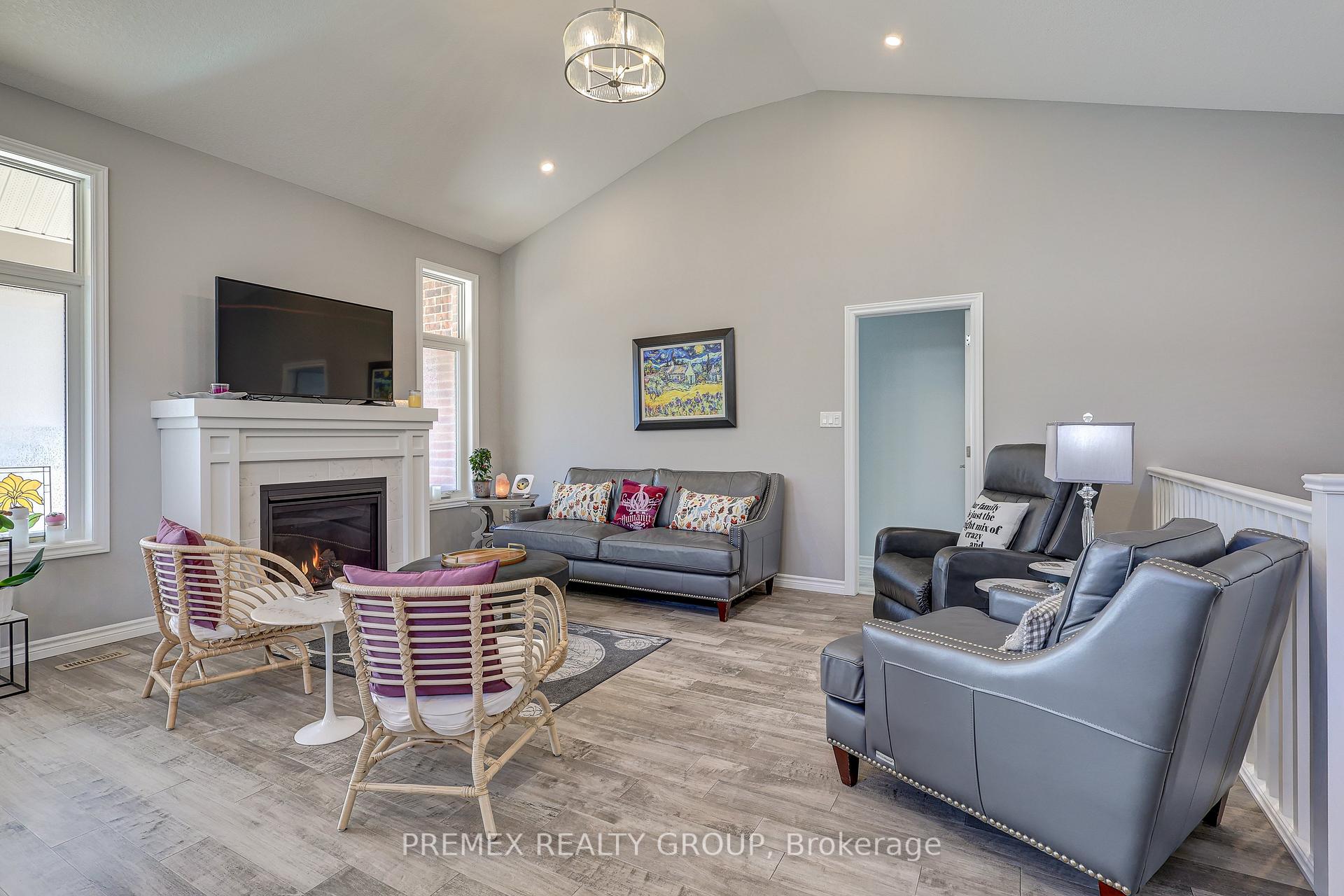 Photo 14 of Unit 2, 77 Princess Avenue, St. Thomas — HOMEH