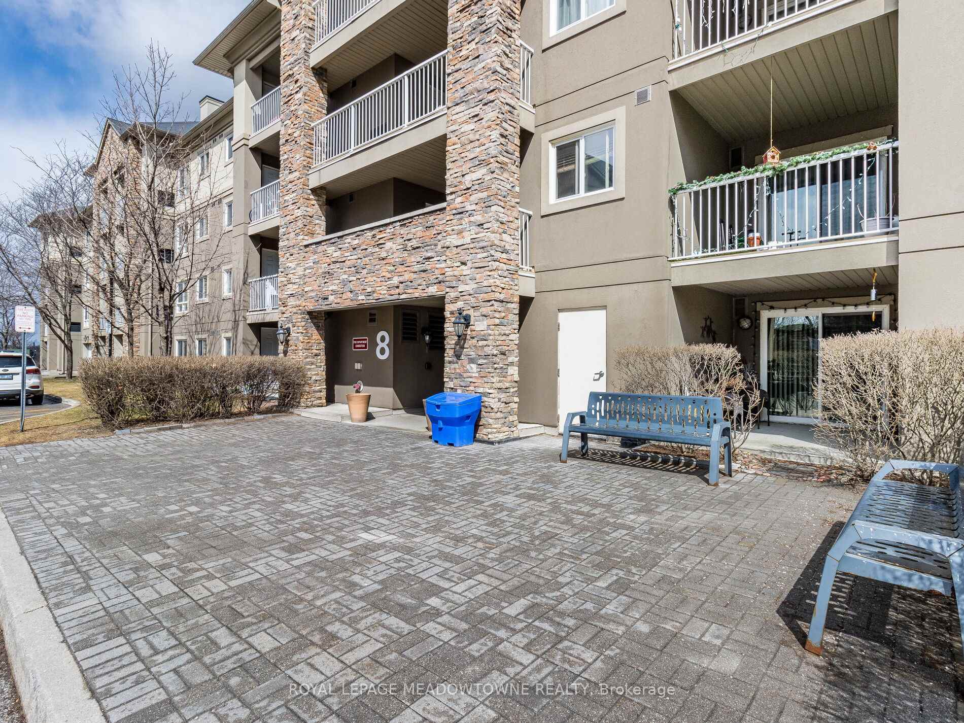 Photo 3 of Unit 1119, 8 Dayspring Circle, Brampton, Goreway Drive Corridor — HOMEH