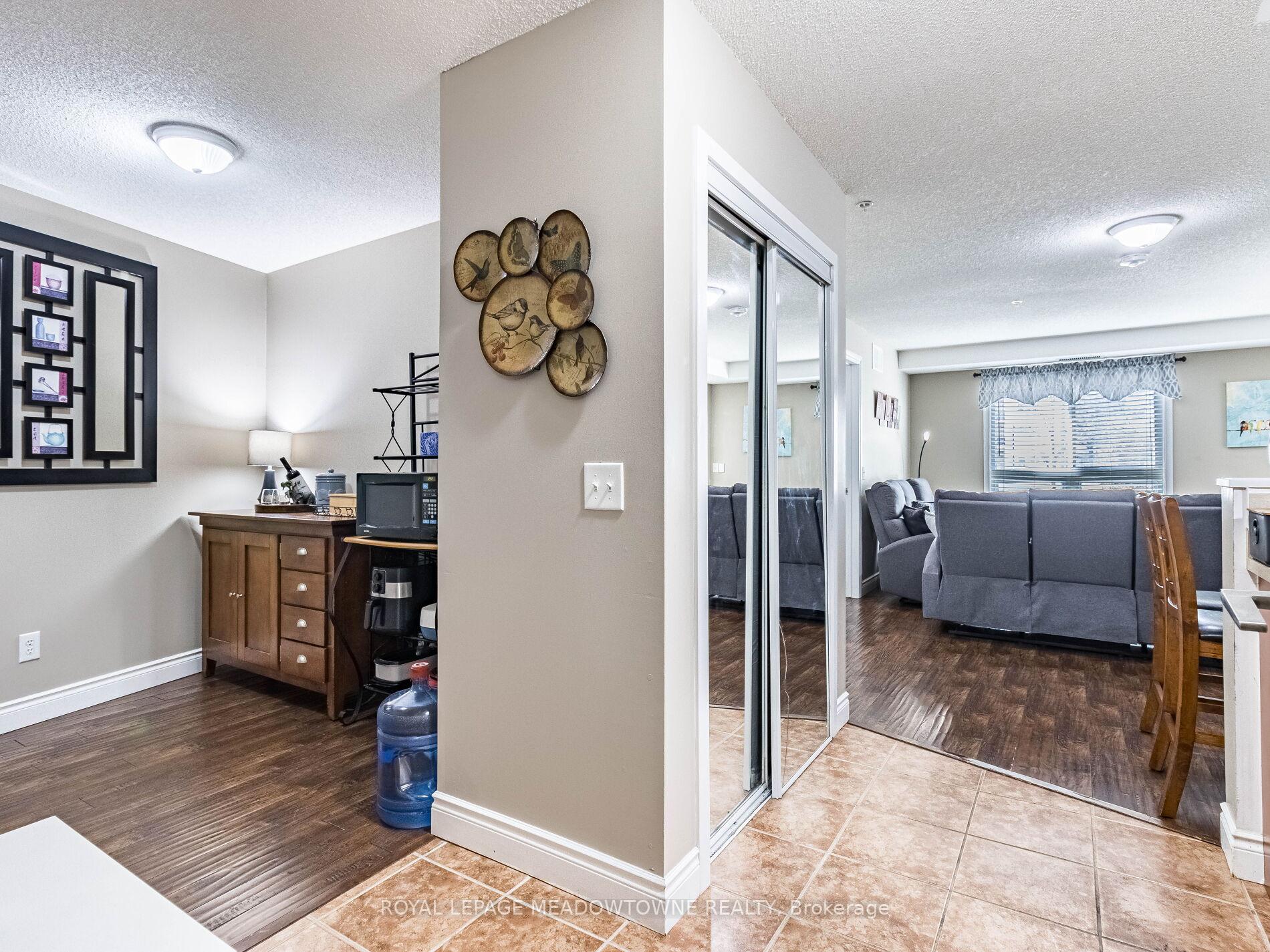 Photo 8 of Unit 1119, 8 Dayspring Circle, Brampton, Goreway Drive Corridor — HOMEH