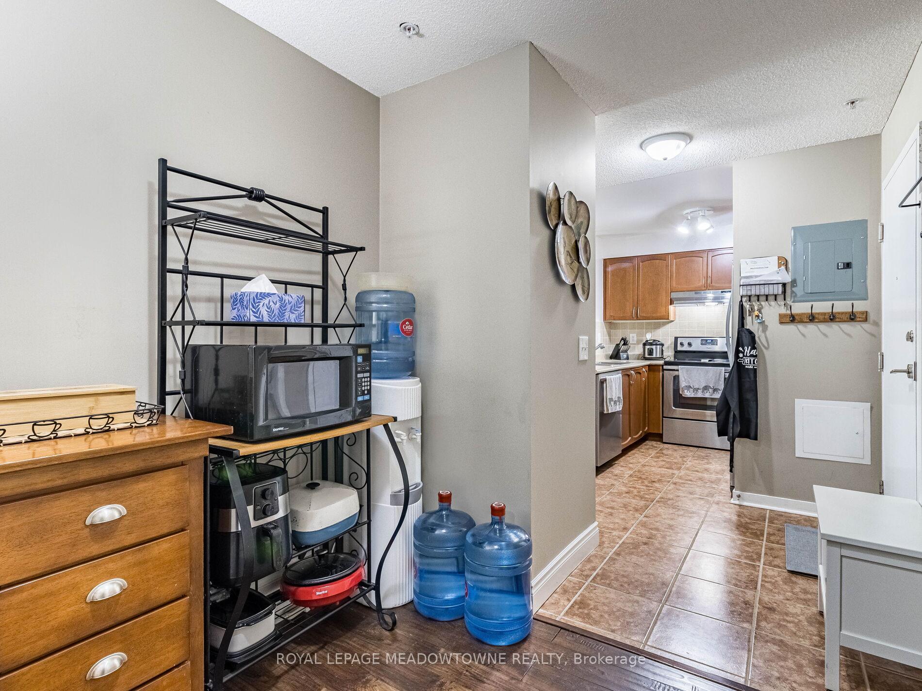 Photo 13 of Unit 1119, 8 Dayspring Circle, Brampton, Goreway Drive Corridor — HOMEH