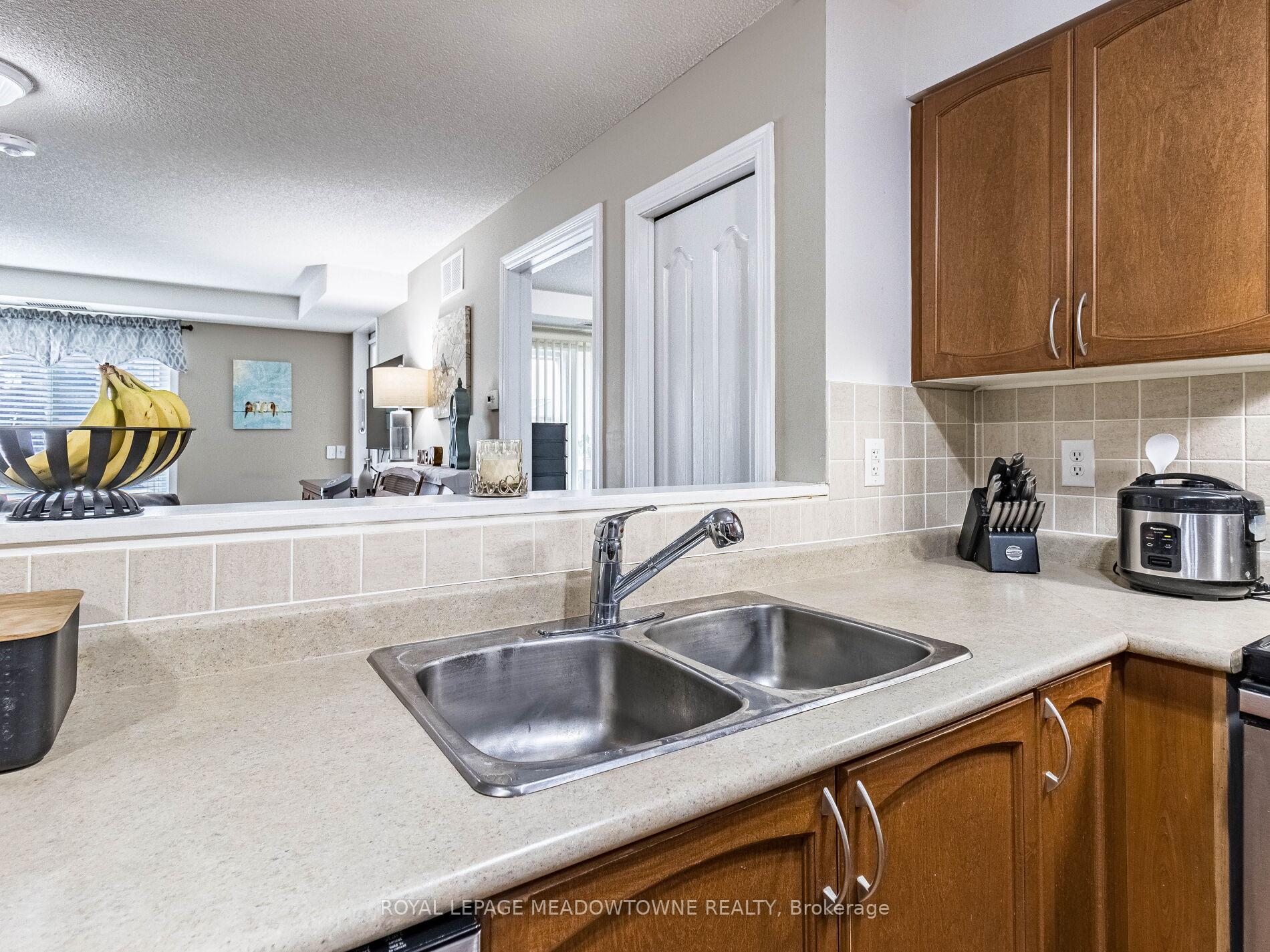 Photo 18 of Unit 1119, 8 Dayspring Circle, Brampton, Goreway Drive Corridor — HOMEH