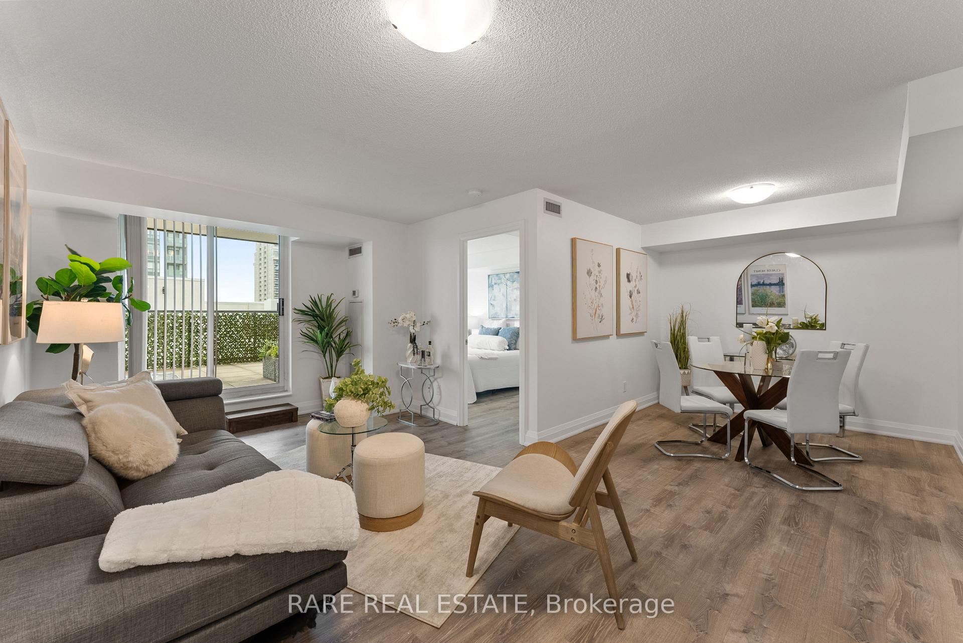 Photo 1 of Unit 704, 30 North Park Road, Vaughan, Beverley Glen — HOMEH