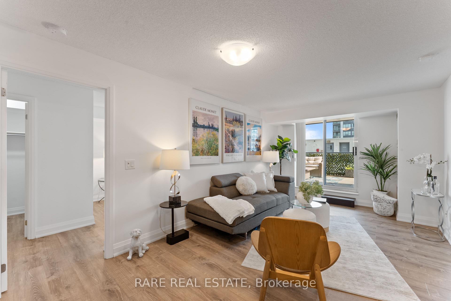 Photo 5 of Unit 704, 30 North Park Road, Vaughan, Beverley Glen — HOMEH