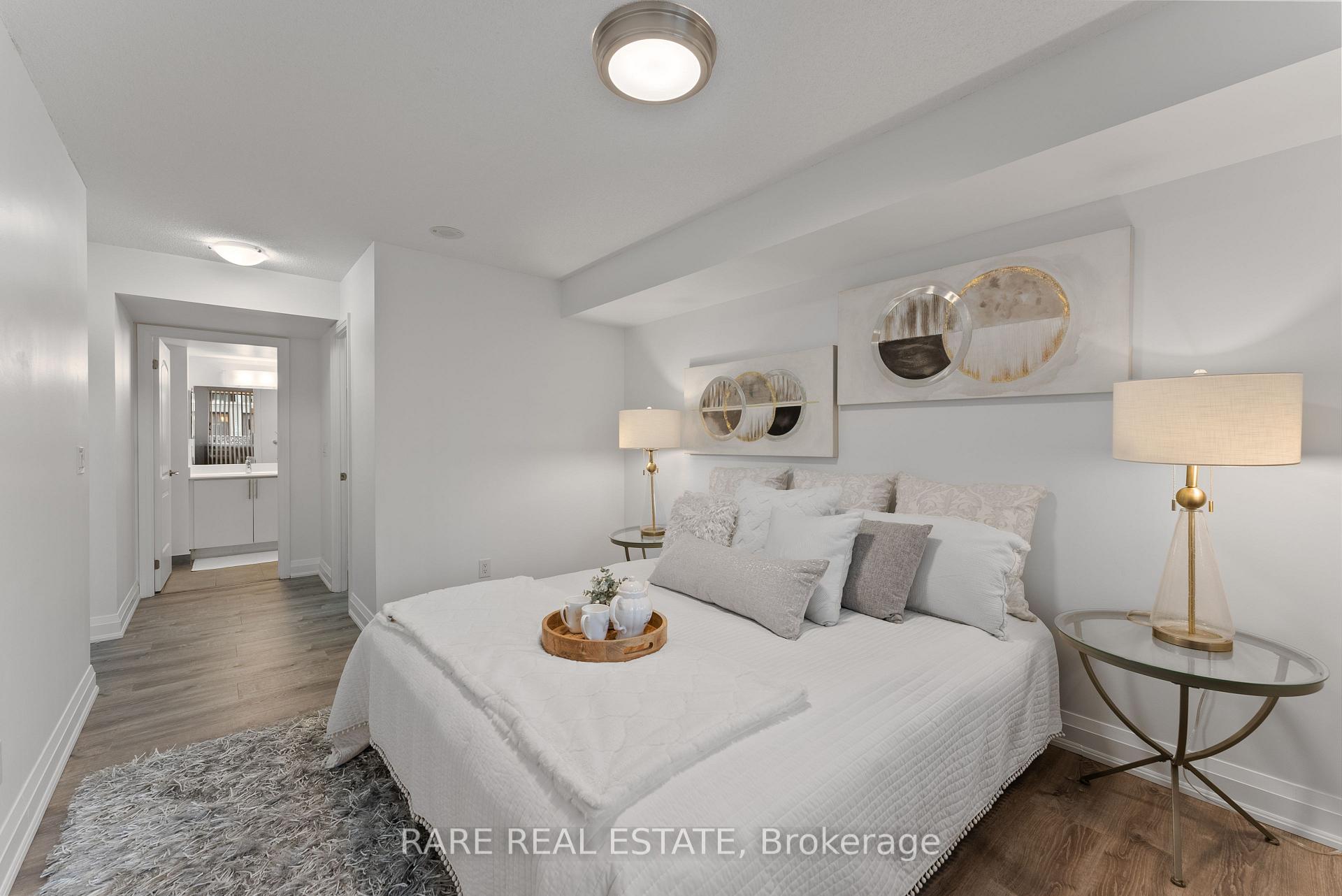Photo 8 of Unit 704, 30 North Park Road, Vaughan, Beverley Glen — HOMEH