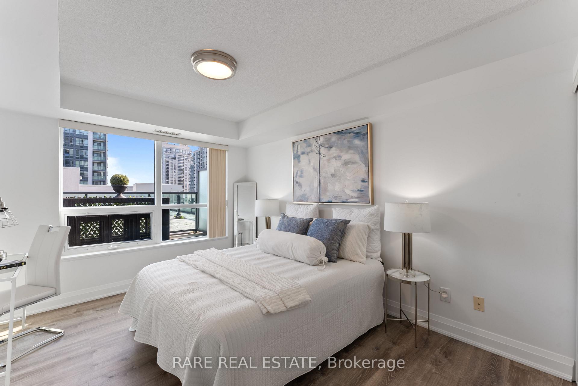 Photo 11 of Unit 704, 30 North Park Road, Vaughan, Beverley Glen — HOMEH