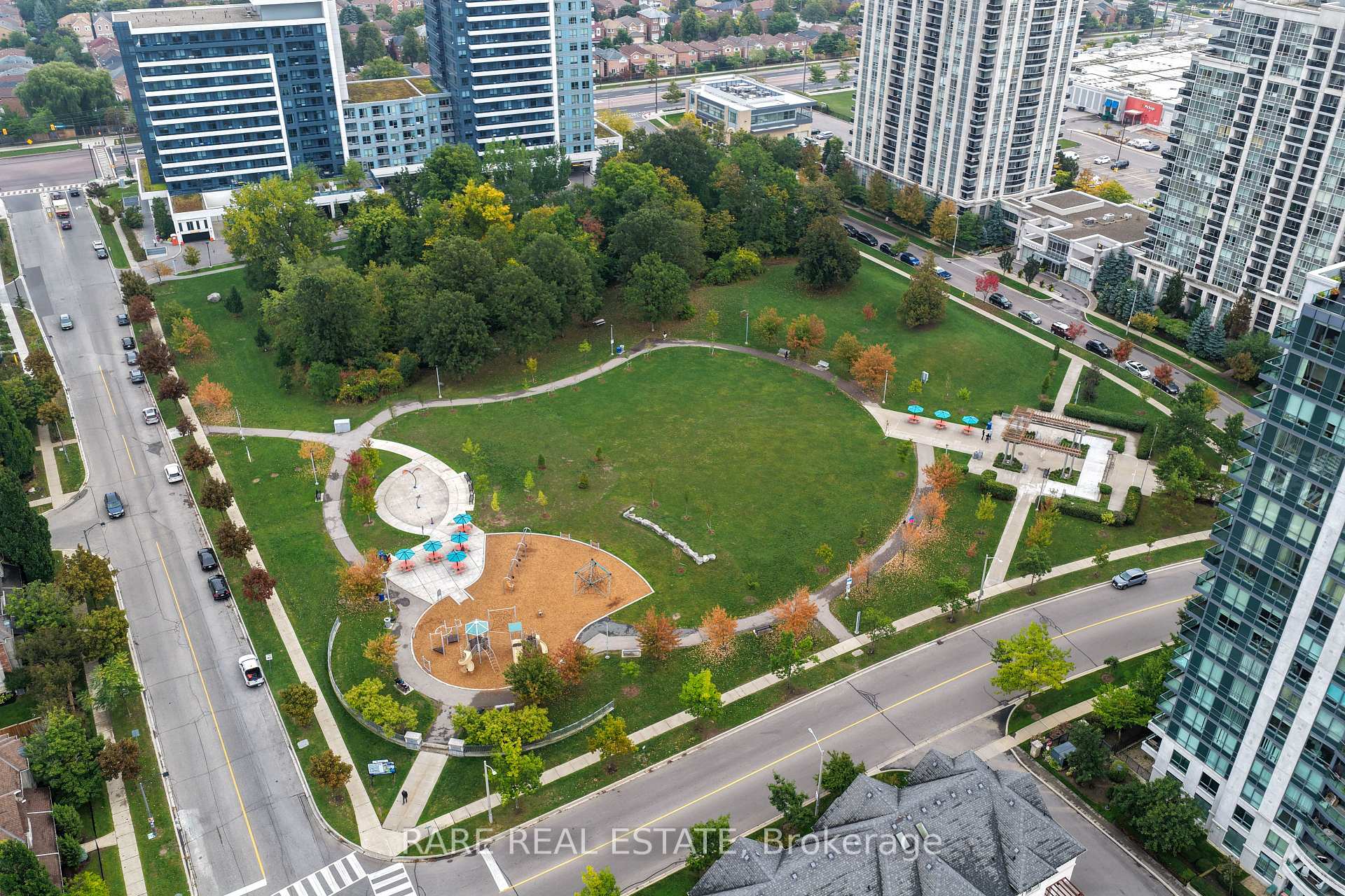 Photo 17 of Unit 704, 30 North Park Road, Vaughan, Beverley Glen — HOMEH