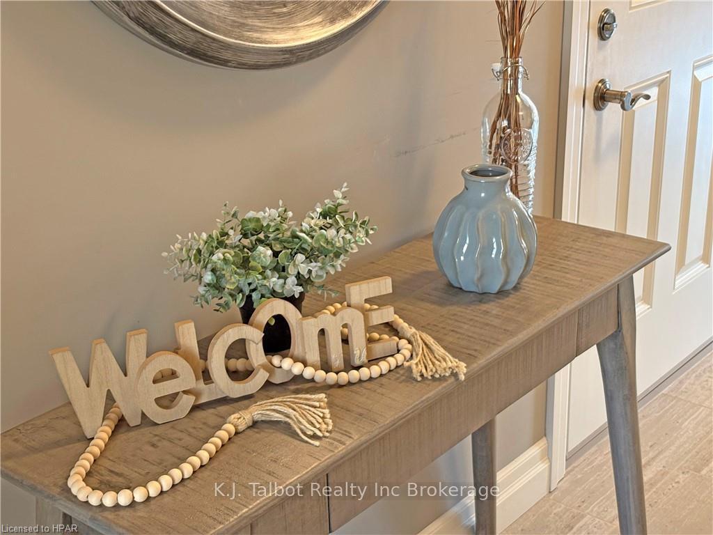 Photo 4 of Unit 18, 12 Fairhaven Lane, Goderich, Goderich (Town) — HOMEH