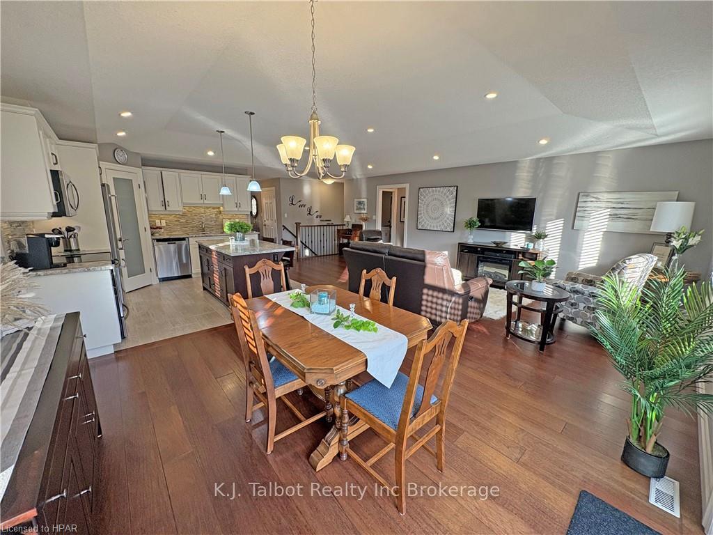 Photo 17 of Unit 18, 12 Fairhaven Lane, Goderich, Goderich (Town) — HOMEH