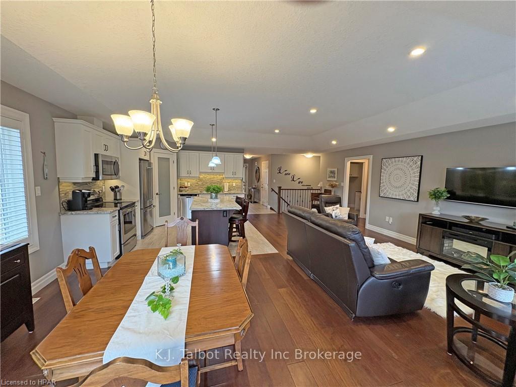 Photo 18 of Unit 18, 12 Fairhaven Lane, Goderich, Goderich (Town) — HOMEH