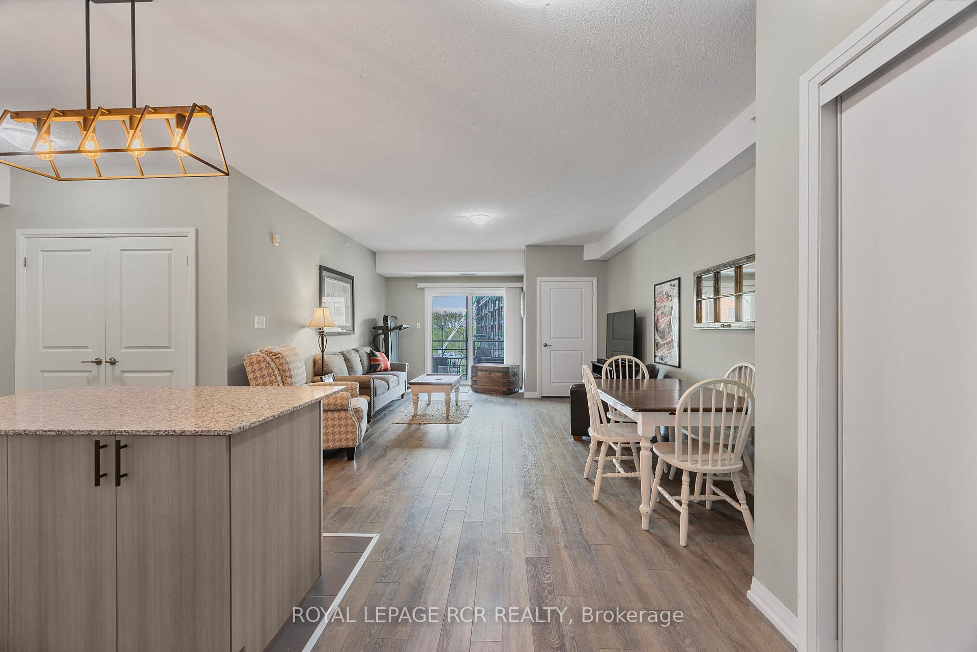Photo 8 of Unit 203, 304 Essa Road, Barrie, 400 West — HOMEH