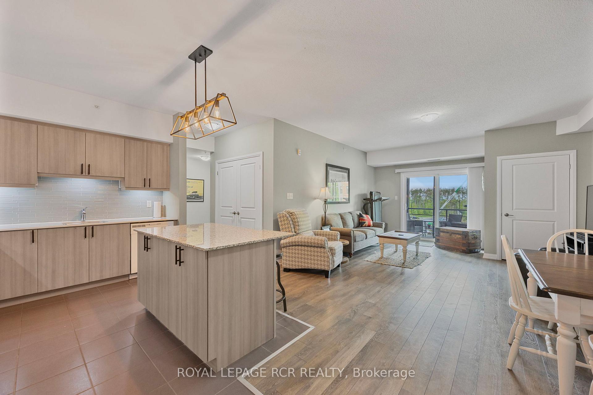 Photo 9 of Unit 203, 304 Essa Road, Barrie, 400 West — HOMEH
