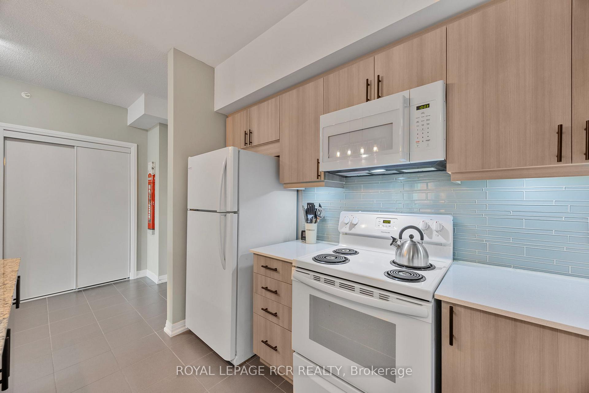 Photo 16 of Unit 203, 304 Essa Road, Barrie, 400 West — HOMEH