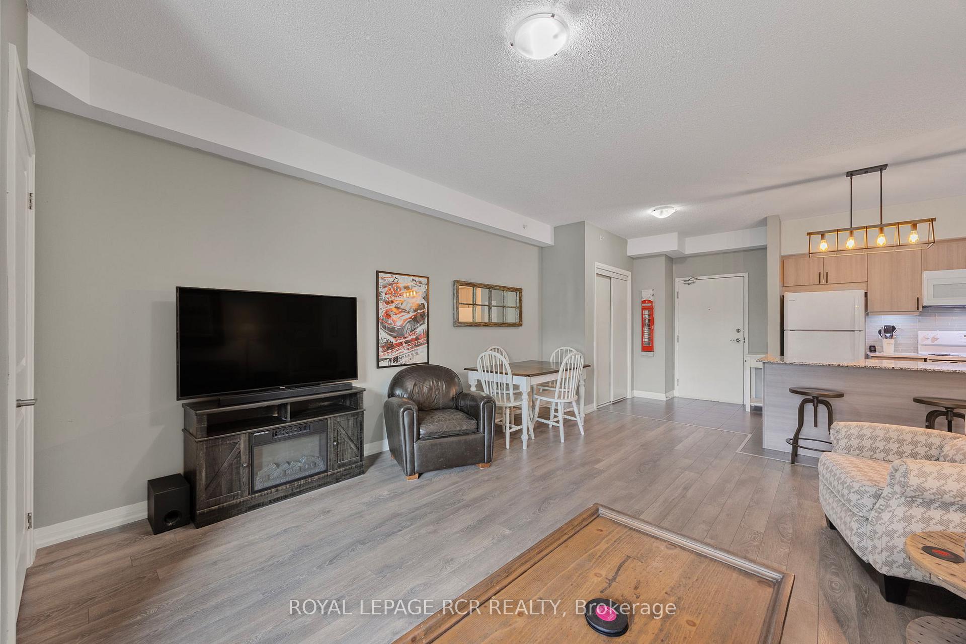 Photo 28 of Unit 203, 304 Essa Road, Barrie, 400 West — HOMEH