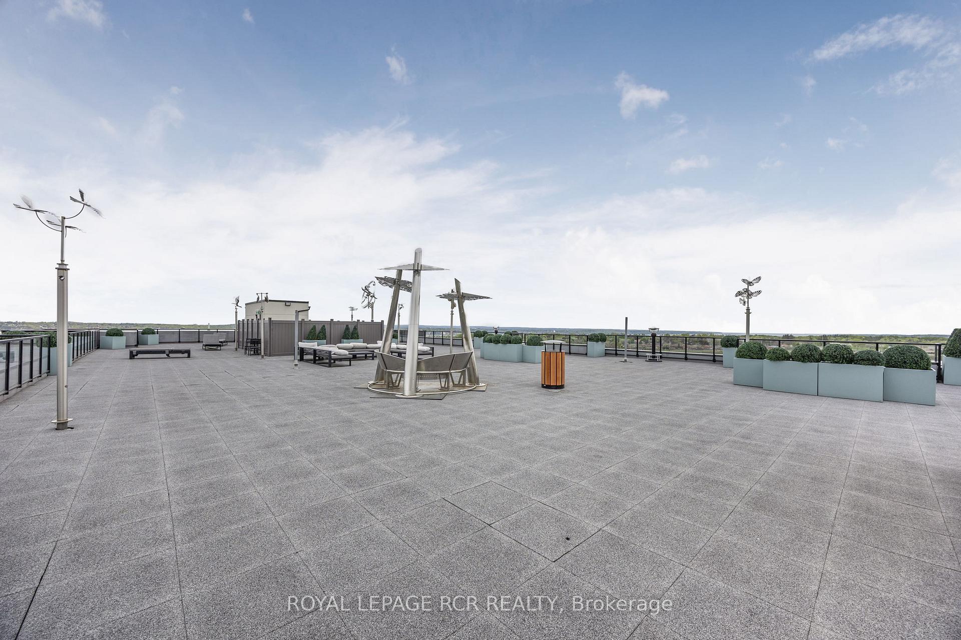 Photo 34 of Unit 203, 304 Essa Road, Barrie, 400 West — HOMEH