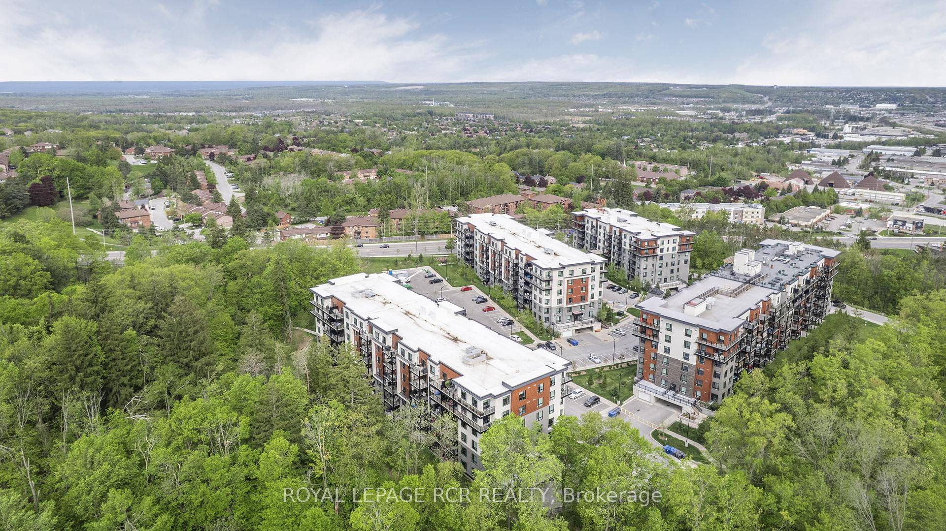 Photo 44 of Unit 203, 304 Essa Road, Barrie, 400 West — HOMEH