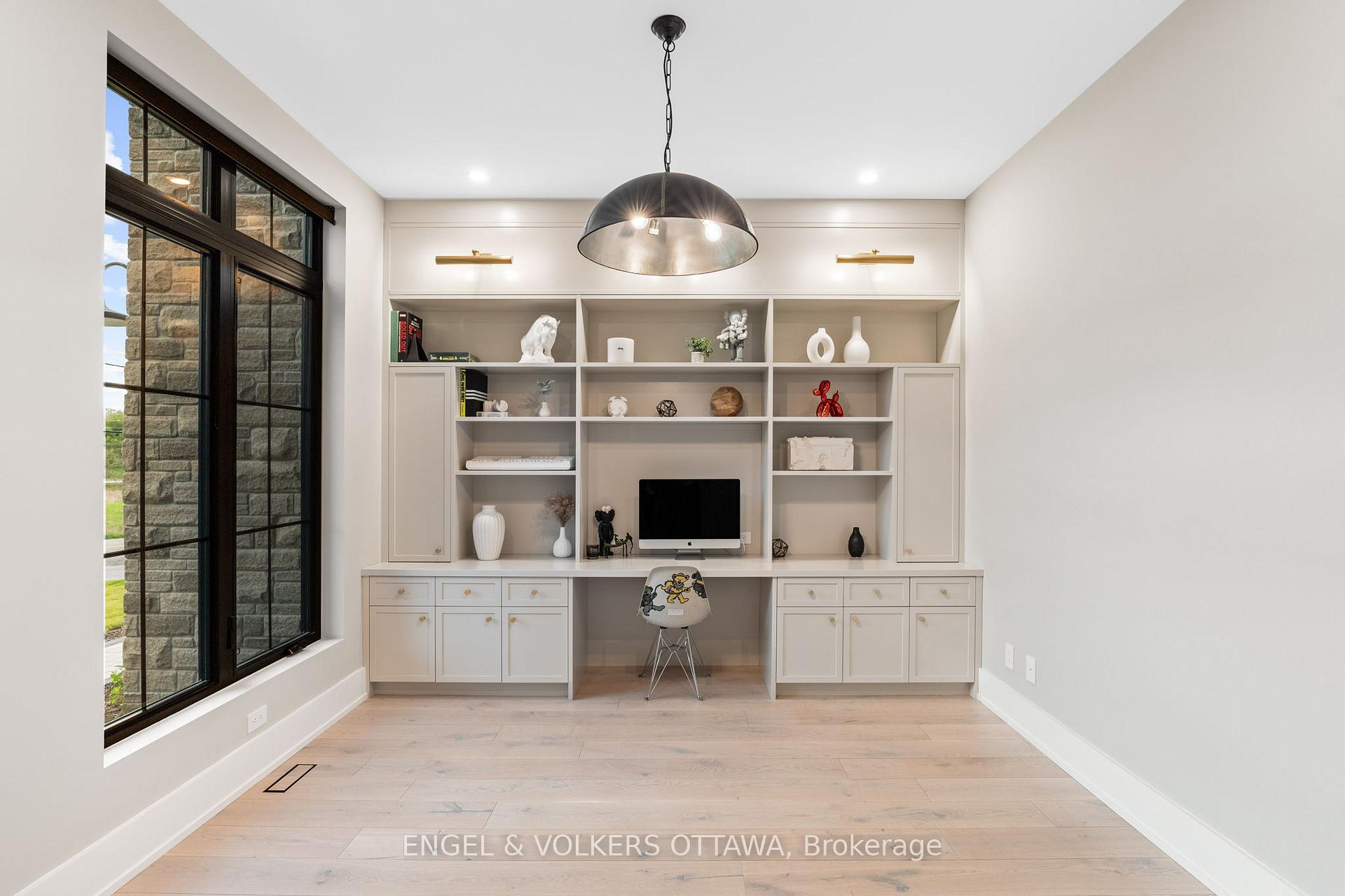 Photo 7 of 39 Winding Way, Ottawa, Barrhaven East — HOMEH