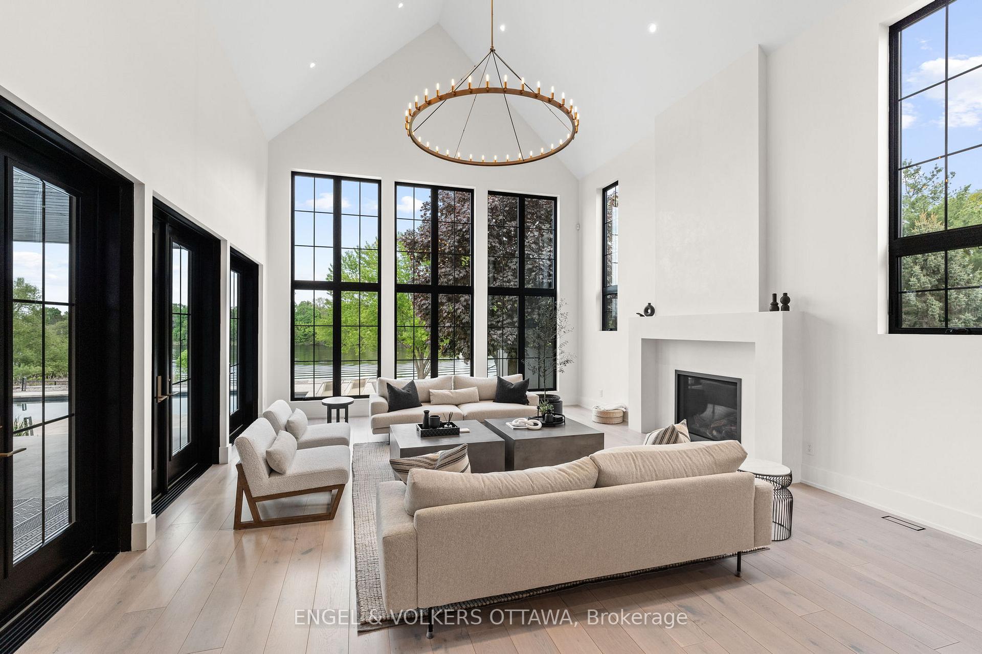 Photo 13 of 39 Winding Way, Ottawa, Barrhaven East — HOMEH