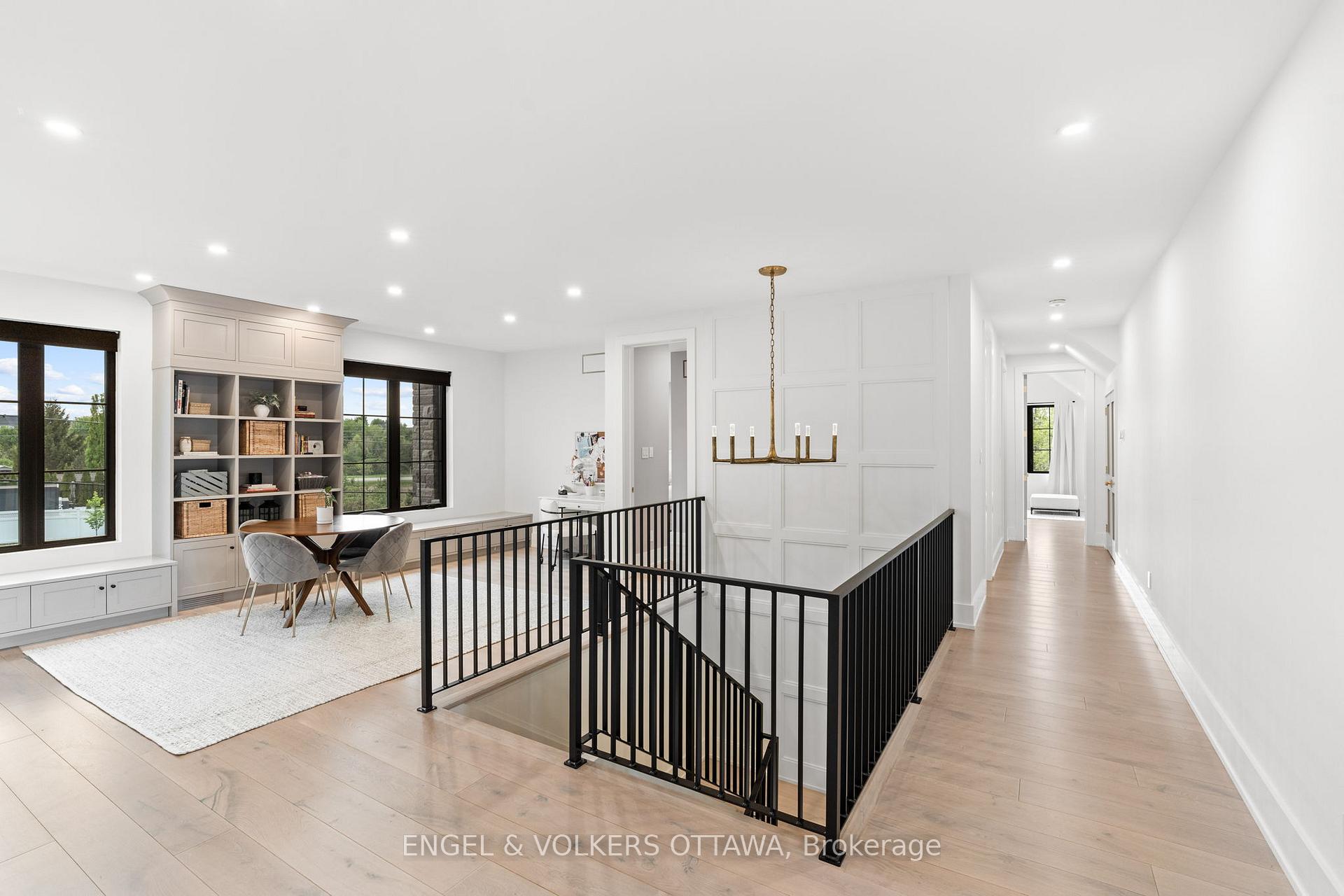 Photo 22 of 39 Winding Way, Ottawa, Barrhaven East — HOMEH