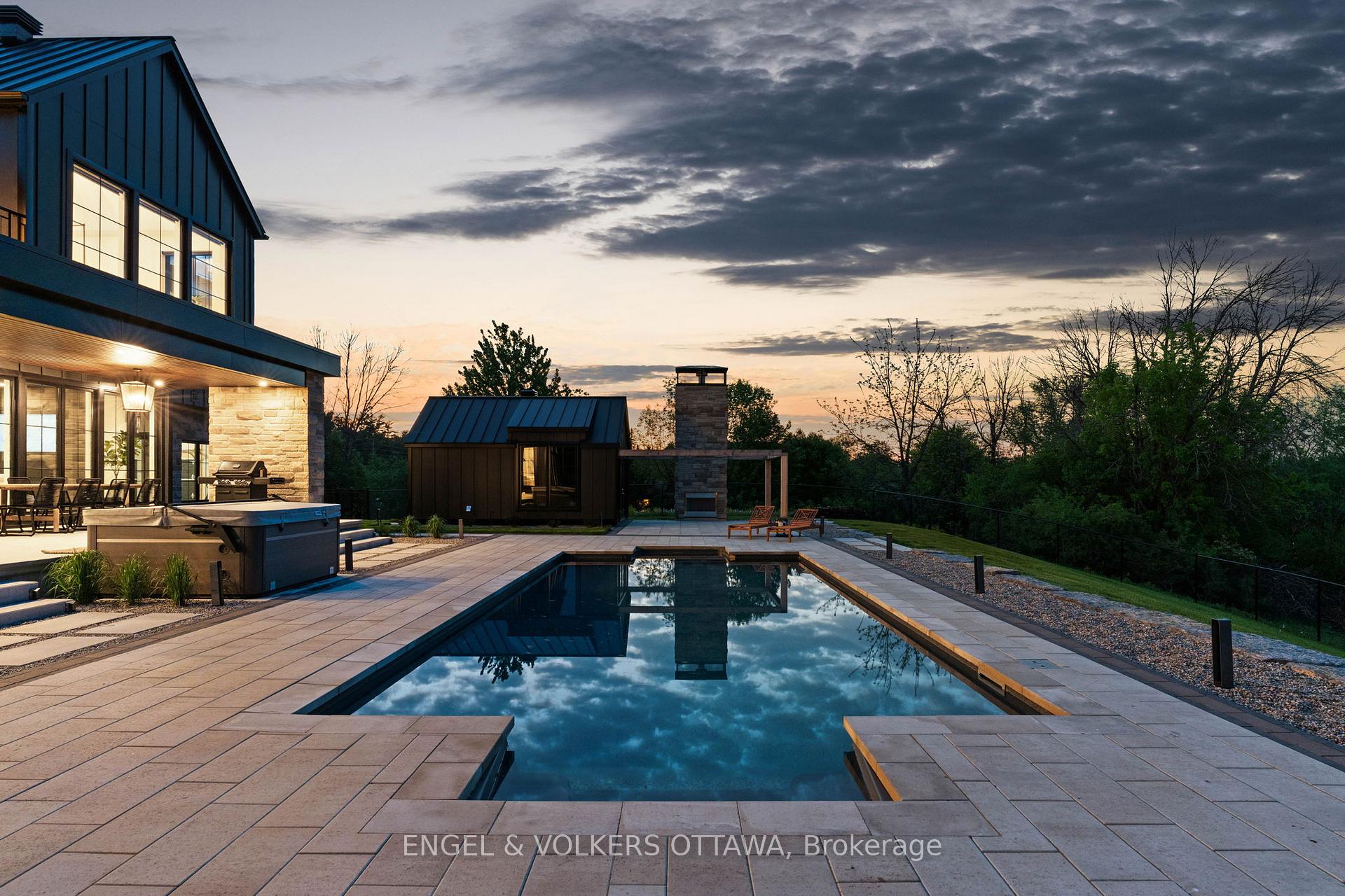 Photo 44 of 39 Winding Way, Ottawa, Barrhaven East — HOMEH